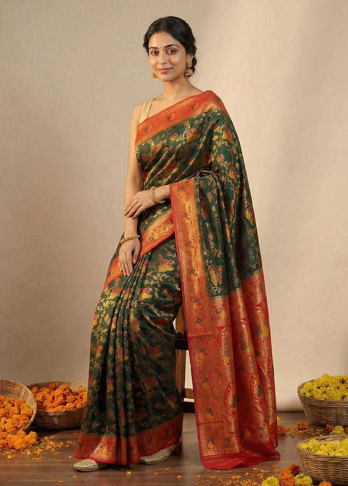 Green Dupion Silk Saree With Blouse Piece