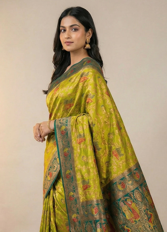 Green Dupion Silk Saree With Blouse Piece