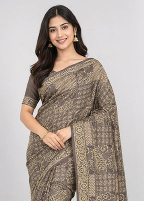 Cream Pure Cotton Saree With Blouse Piece