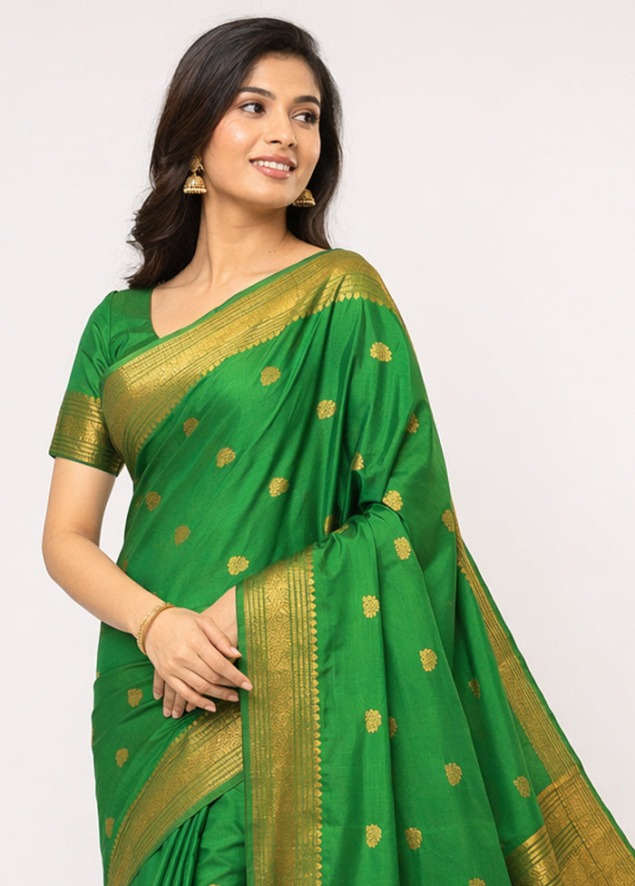 Green Kanjivaram Silk Saree With Blouse Piece