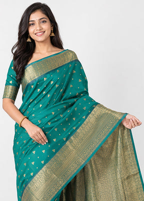 Green Handloom Kanjivaram Pure Silk Saree With Blouse Piece
