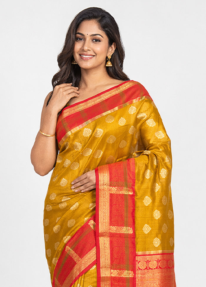 Green Handloom Kanchipuram Pure Silk Saree With Blouse Piece
