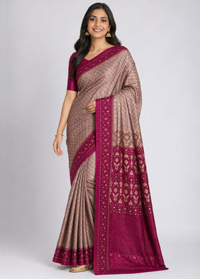 Cream Tanchoi Silk Saree With Blouse Piece