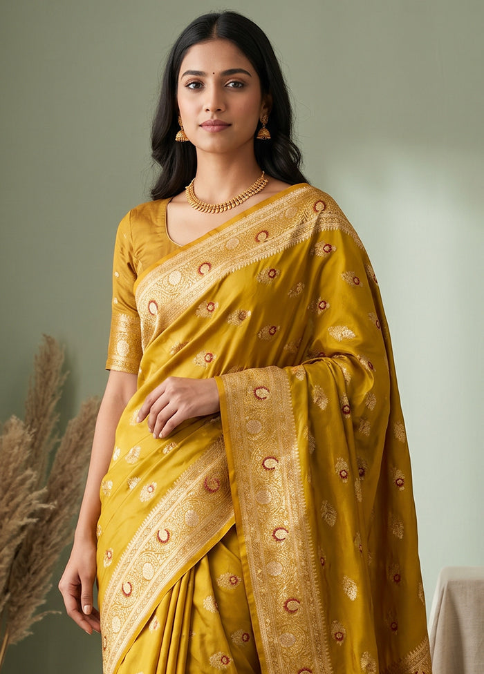 Yellow Banarasi Silk Saree With Blouse Piece