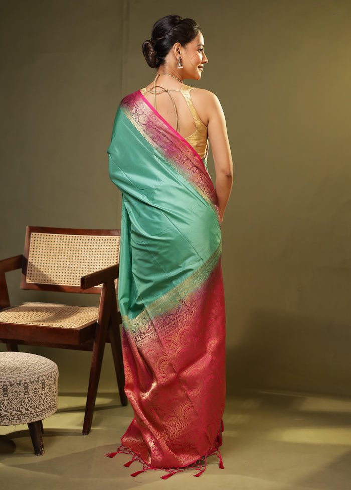 Green Dupion Silk Saree With Blouse Piece