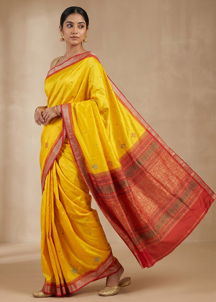 Yellow Handloom Bomkai Pure Silk Saree With Blouse Piece