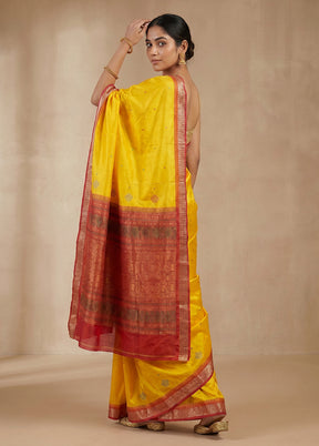 Yellow Handloom Bomkai Pure Silk Saree With Blouse Piece