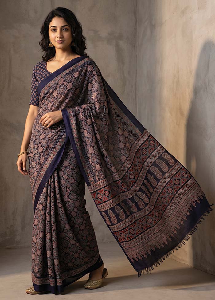 Blue Printed Silk Saree Without Blouse Piece