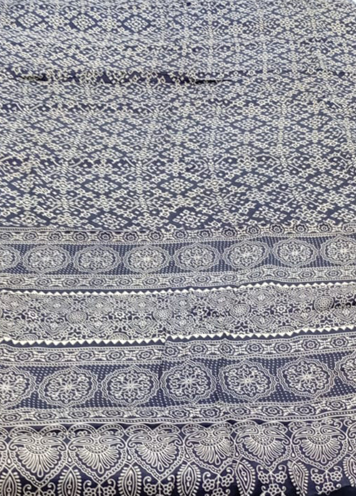 Blue Printed Silk Saree Without Blouse Piece