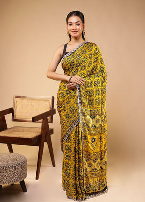 Green Printed Pure Silk Saree Without Blouse Piece