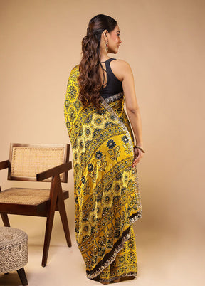Green Printed Pure Silk Saree Without Blouse Piece