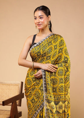 Green Printed Pure Silk Saree Without Blouse Piece