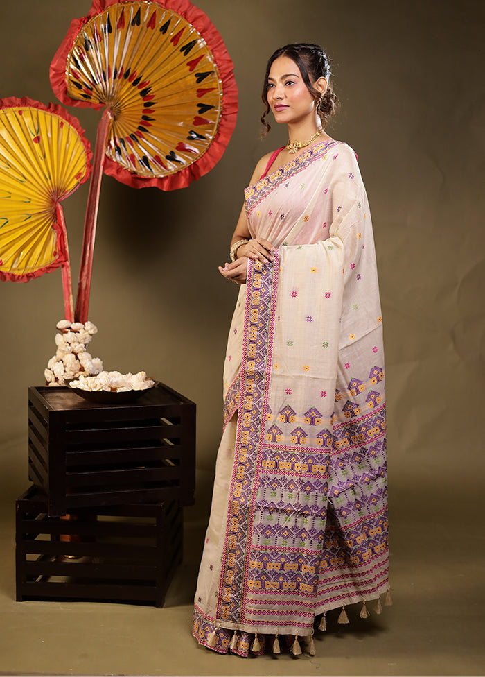 Cream Assam Silk Saree With Blouse Piece