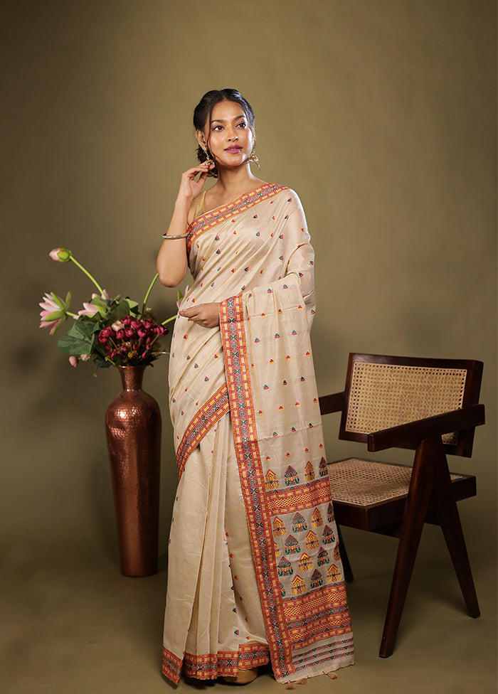 Cream Assam Silk Saree With Blouse Piece