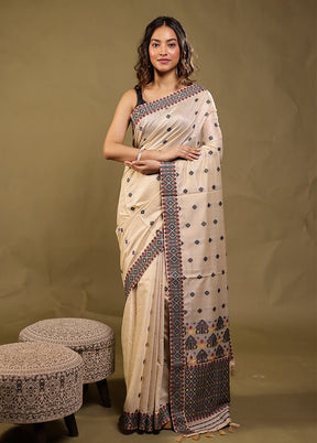 Cream Assam Silk Saree With Blouse Piece