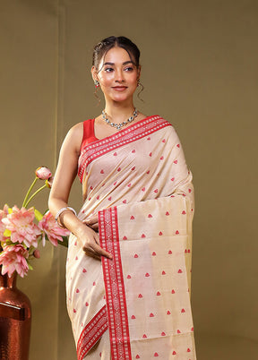 Cream Assam Silk Saree With Blouse Piece