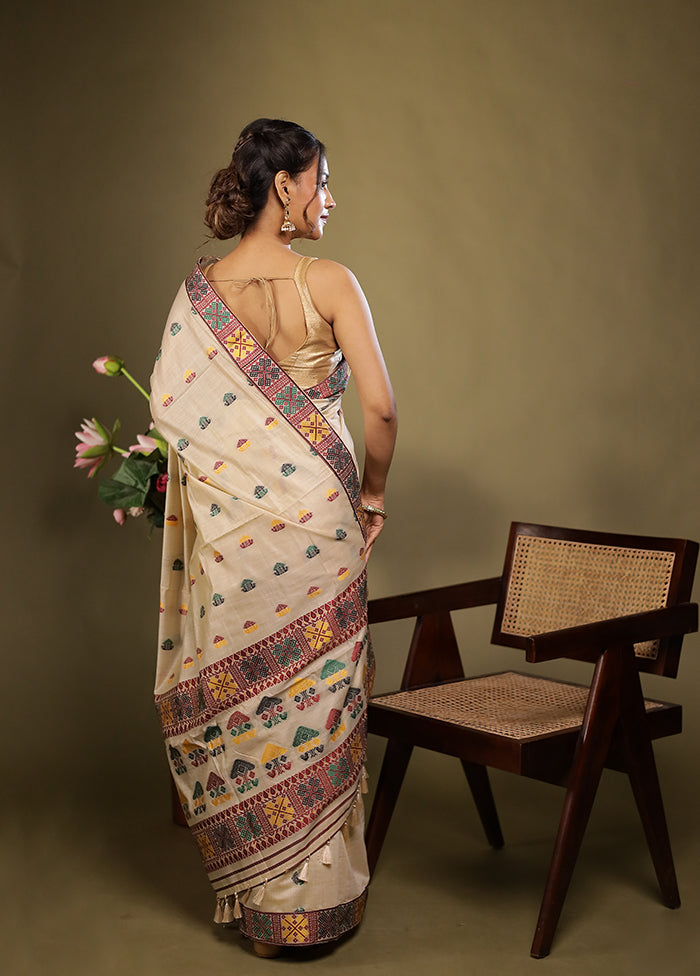 Cream Assam Silk Saree With Blouse Piece