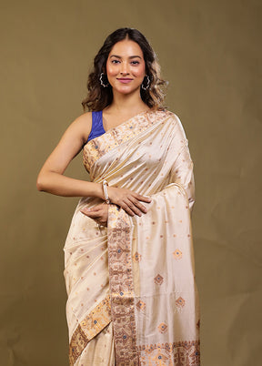Cream Assam Silk Saree With Blouse Piece