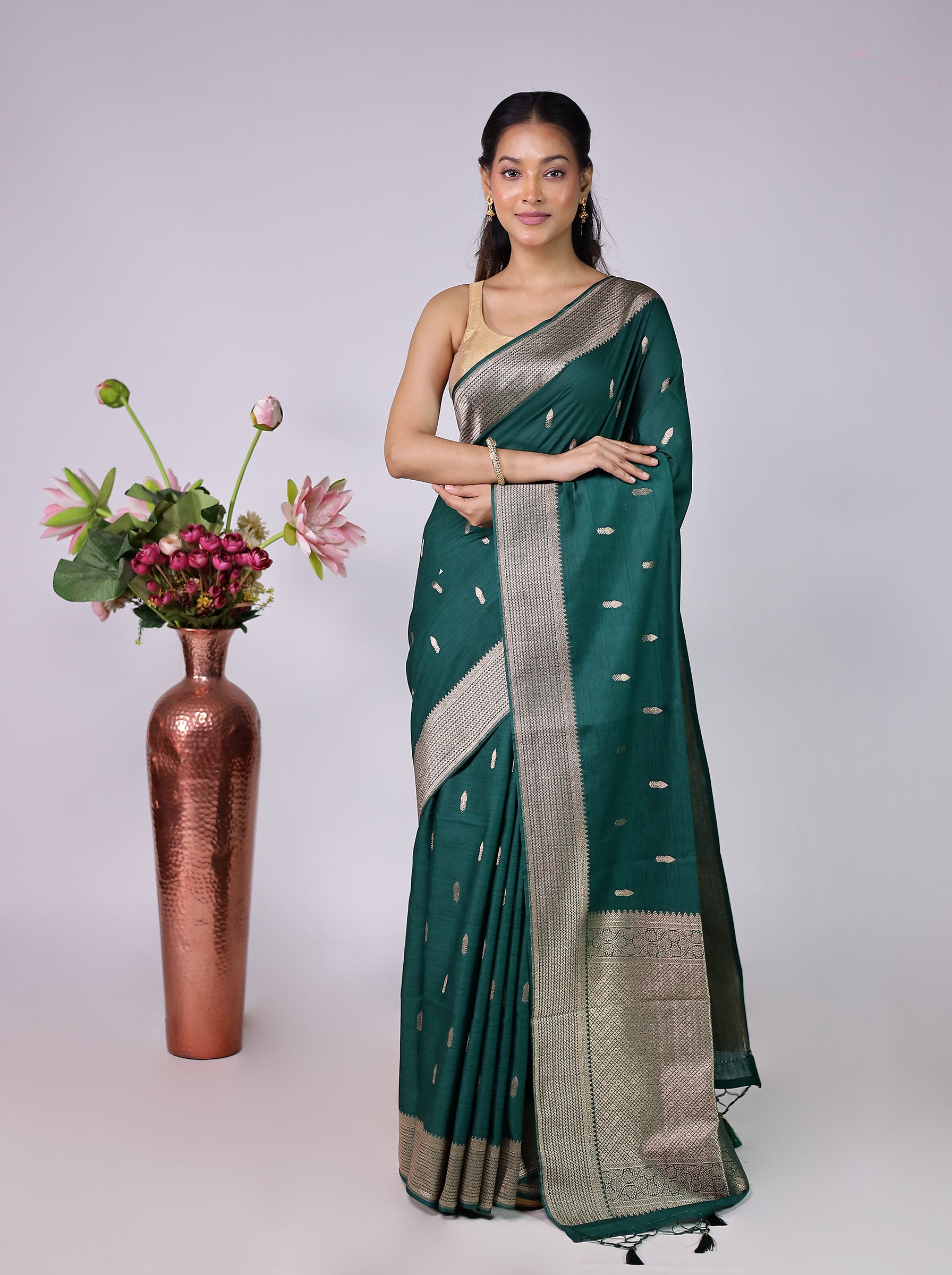 Green Dupion Silk Saree With Blouse Piece