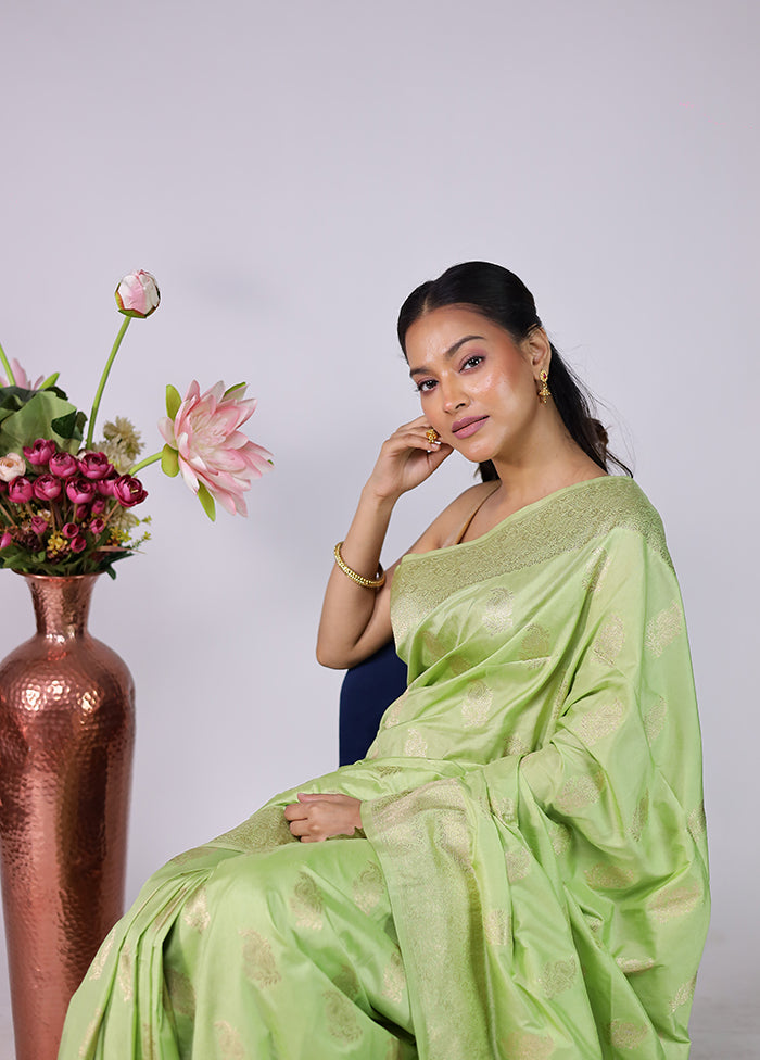 Green Dupion Silk Saree With Blouse Piece