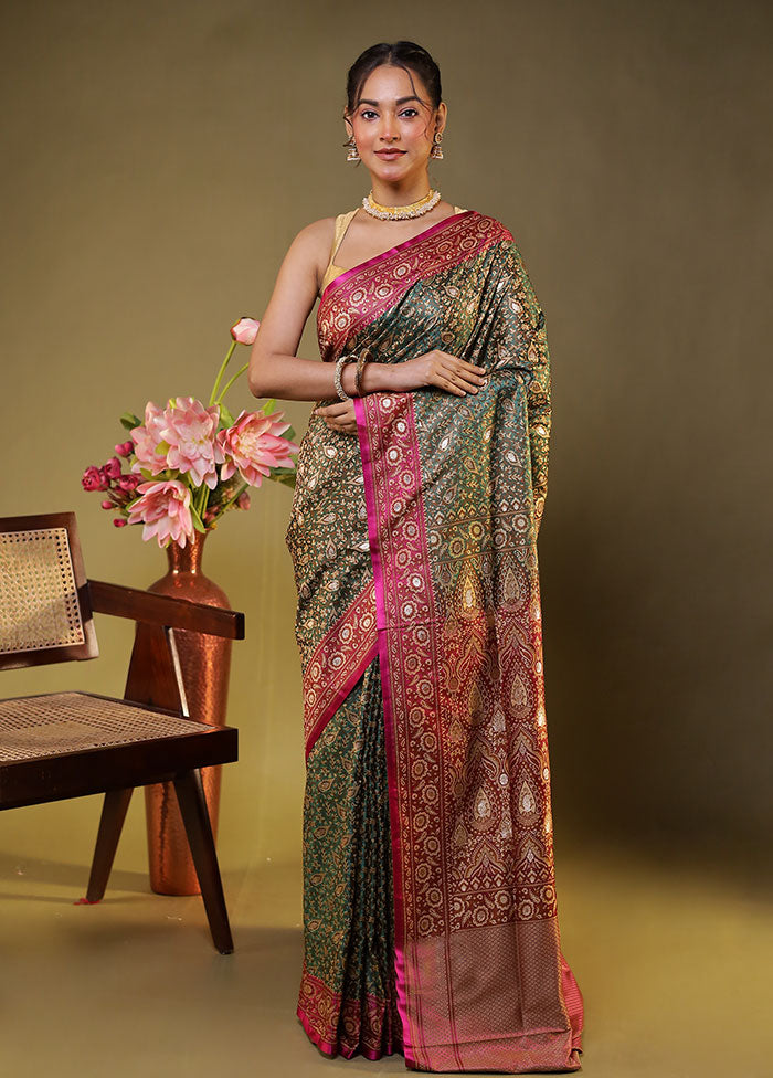 Green Tanchoi Silk Saree With Blouse Piece
