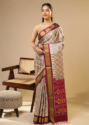 Grey Handloom Kanchipuram Pure Silk Saree With Blouse Piece