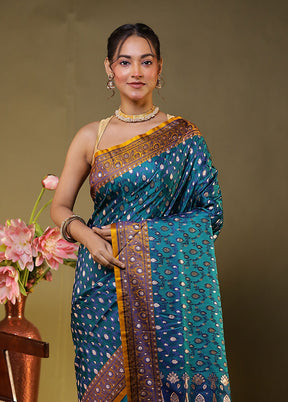 Green Tanchoi Silk Saree With Blouse Piece