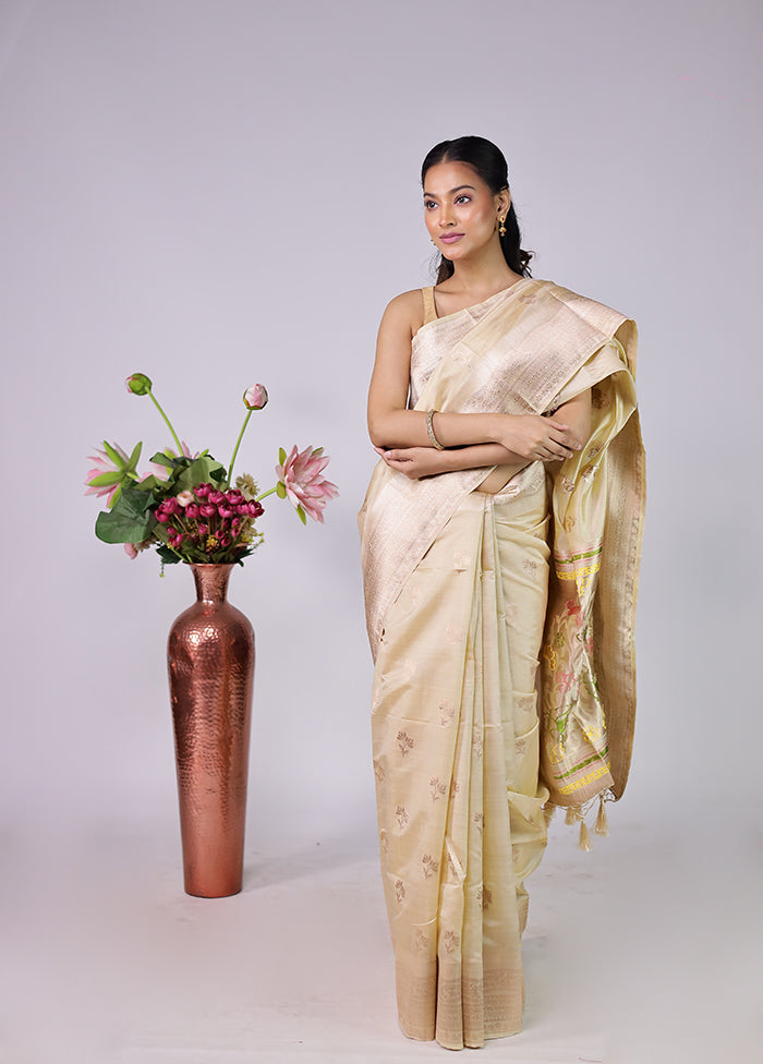 Cream Dupion Silk Saree With Blouse Piece