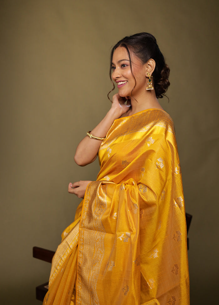 Yellow Dupion Silk Saree With Blouse Piece