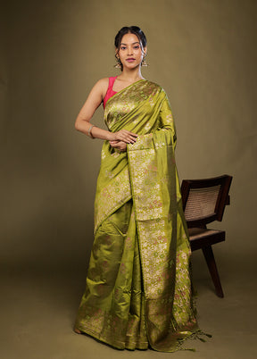 Green Dupion Silk Saree With Blouse Piece