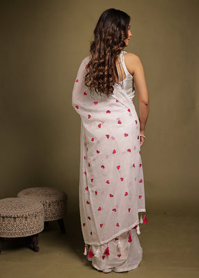 White Matka Silk Saree With Blouse Piece