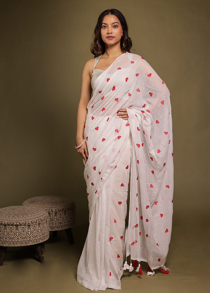 White Mulmul Cotton Saree With Blouse Piece