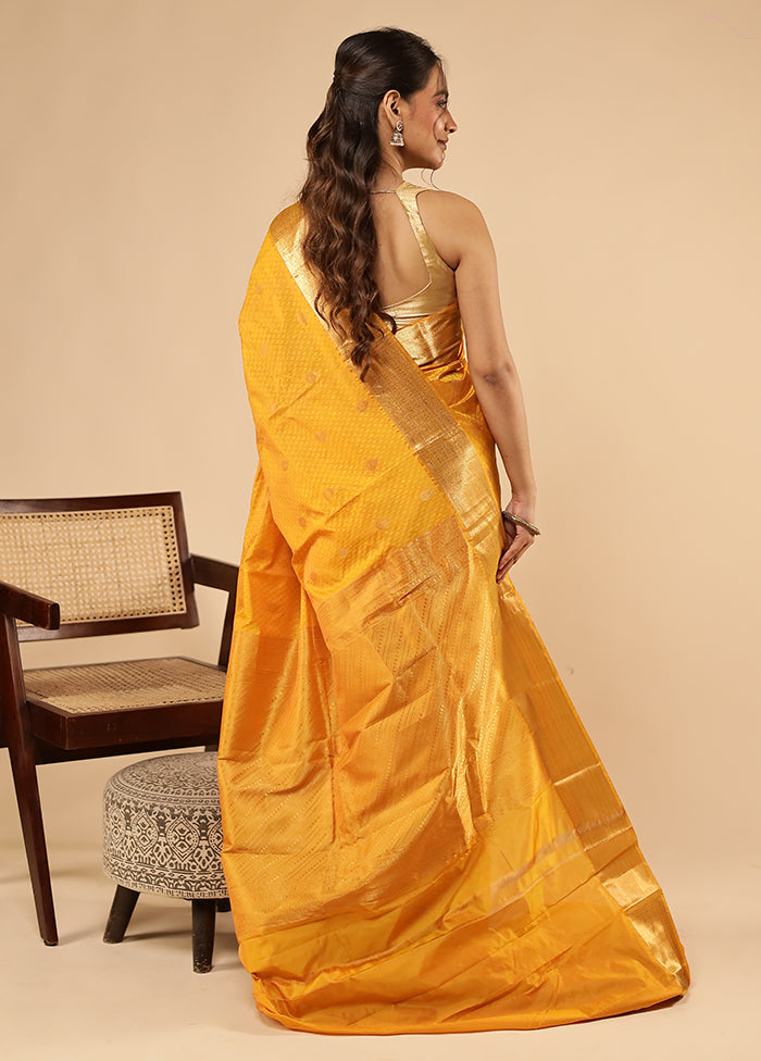 Yellow Handloom Kanjivaram Pure Silk Saree With Blouse Piece