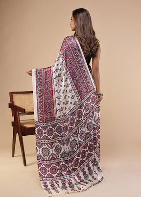 Cream Modal Silk Saree Without Blouse Piece