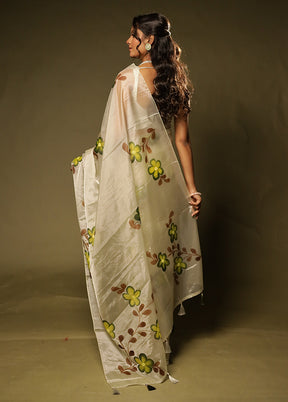 Green Organza Saree With Blouse Piece