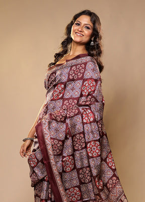 Maroon Printed Silk Saree Without Blouse Piece