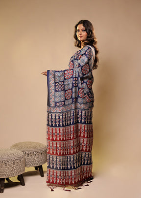Blue Printed Silk Saree Without Blouse Piece