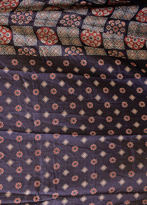 Blue Printed Silk Saree Without Blouse Piece