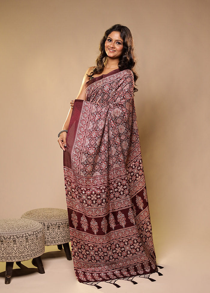 Maroon Printed Silk Saree Without Blouse Piece