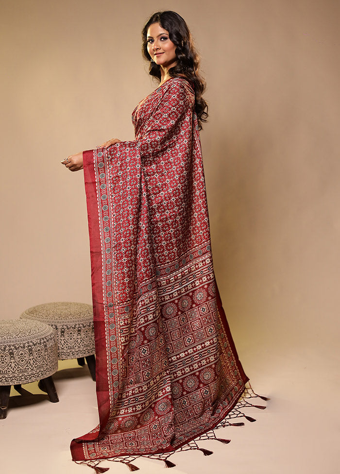 Maroon Printed Silk Saree Without Blouse Piece
