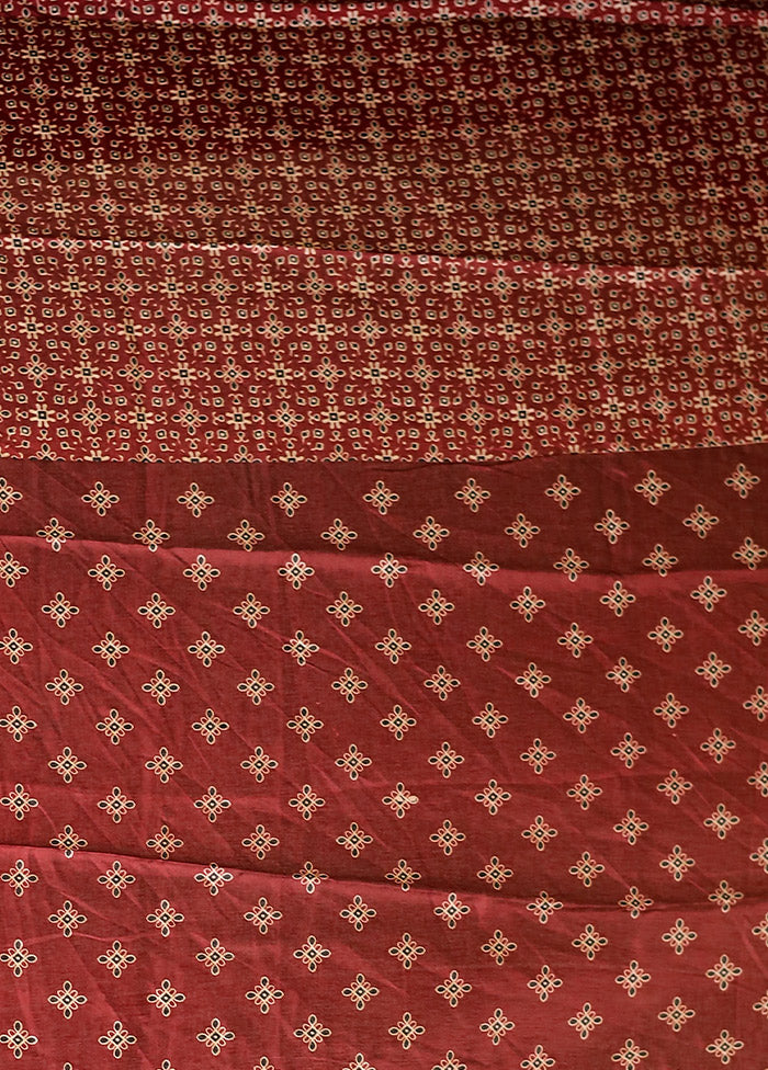 Maroon Printed Silk Saree Without Blouse Piece