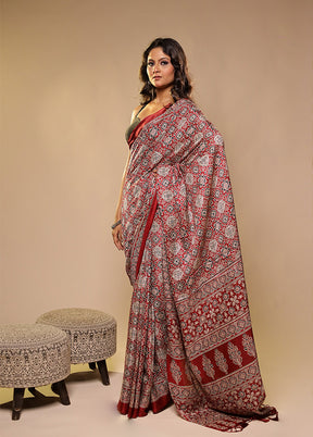 Maroon Printed Silk Saree Without Blouse Piece
