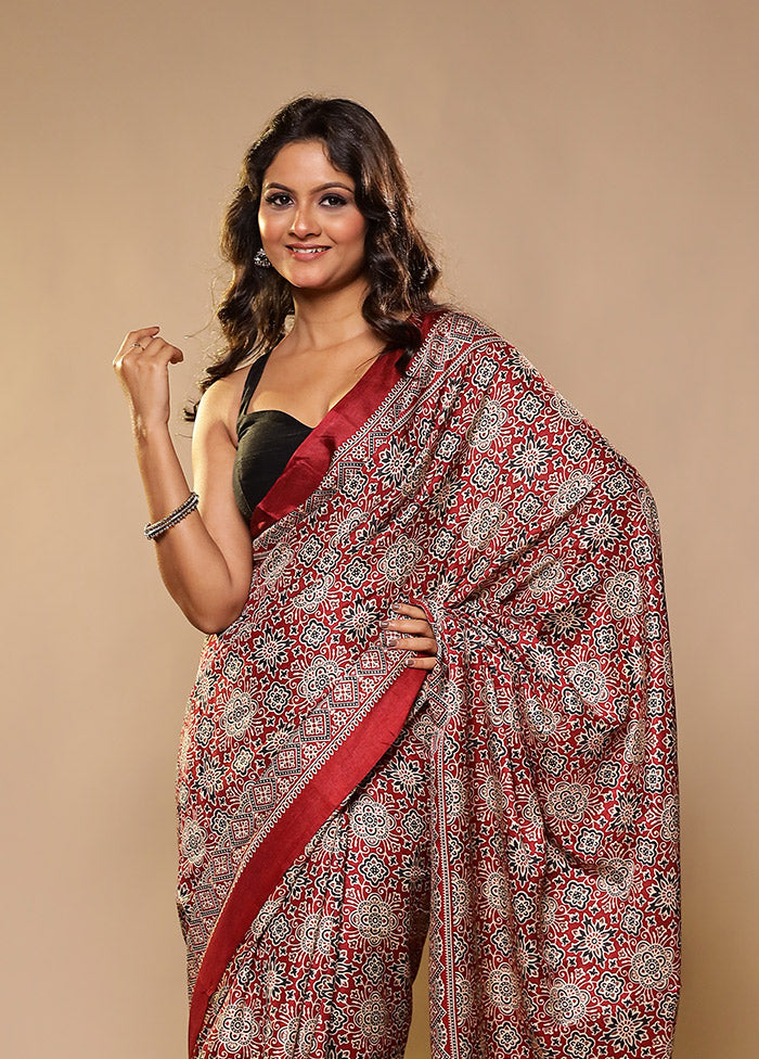 Maroon Printed Silk Saree Without Blouse Piece