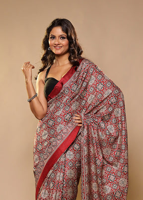 Maroon Printed Silk Saree Without Blouse Piece