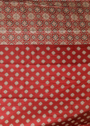 Maroon Printed Silk Saree Without Blouse Piece