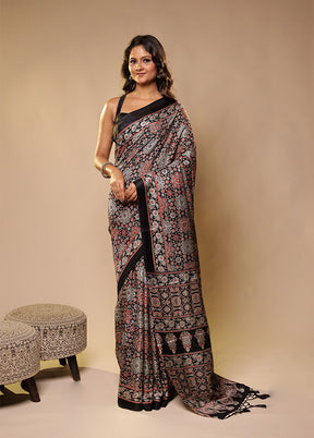 Black Printed Silk Saree Without Blouse Piece