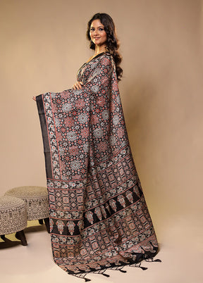 Black Printed Silk Saree Without Blouse Piece