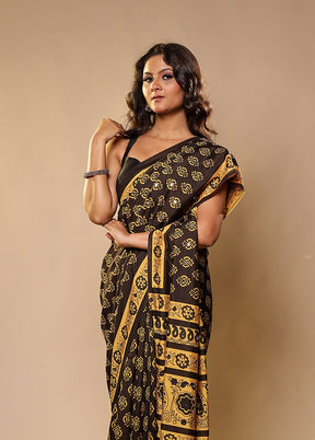 Black Printed Silk Saree Without Blouse Piece