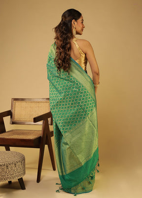 Green Kora Silk Saree With Blouse Piece