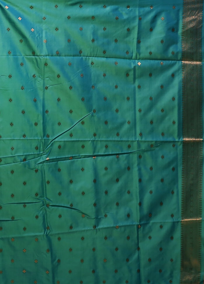Green Kanjivaram Silk Saree With Blouse Piece